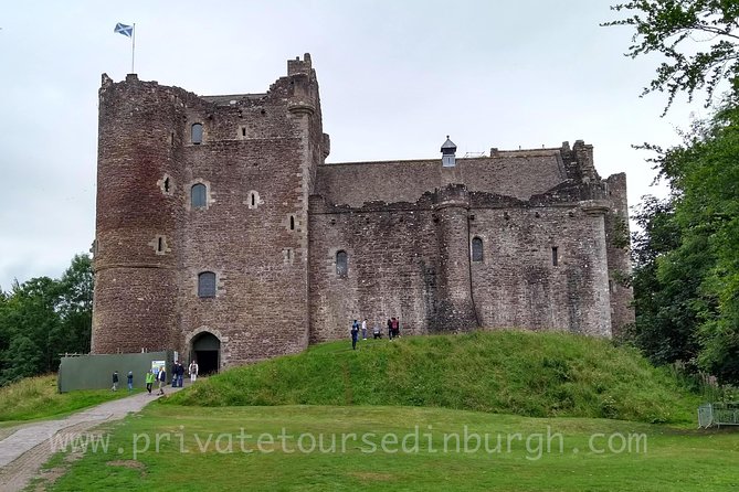 Five Outlander locations , Outlander film locations tour - Blackness Castle as Fort William