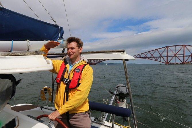 Full Day Sailing Trip - Returning toward South Queensferry