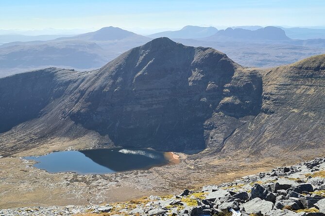 Full-Day Walking and Hiking Adventure in Quinag Mountain Range - Setting off with a qualified mountain guide
