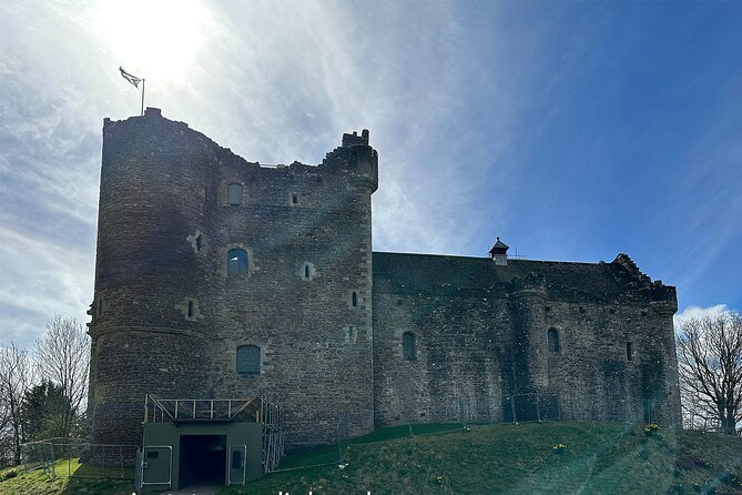 Game of Thrones and Outlander Small Group Tour from Edinburgh - Linlithgow Palace: Mary Queen of Scots and Wentworth Prison