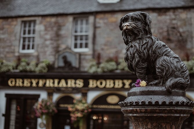 Ghosts of Edinburgh: Bloody Past Exploration Game and Tour - Starting at The Mound among Edinburgh’s two towns