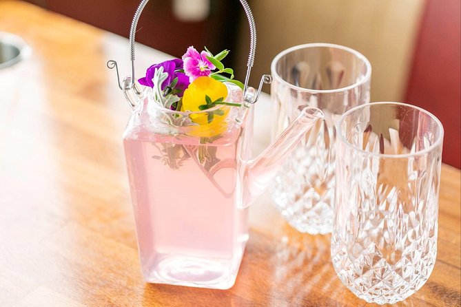 Glasgow Gin Tea Experience - What This Glasgow Tea Bus Actually Is