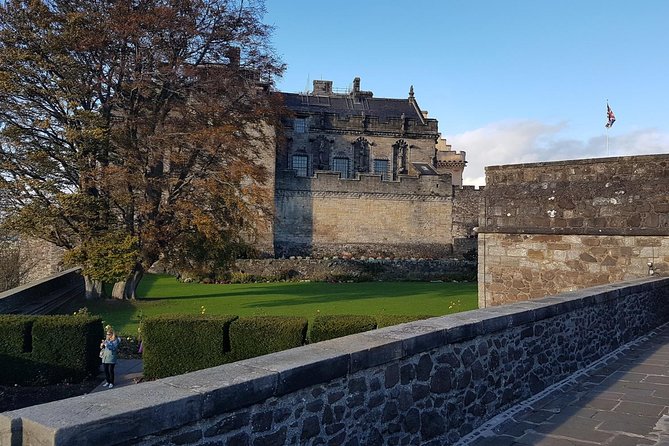 Glasgow (Greenock) Shore Excursion: Stirling, Loch Lomond & The Highlands - Stirling Castle: the day’s main event
