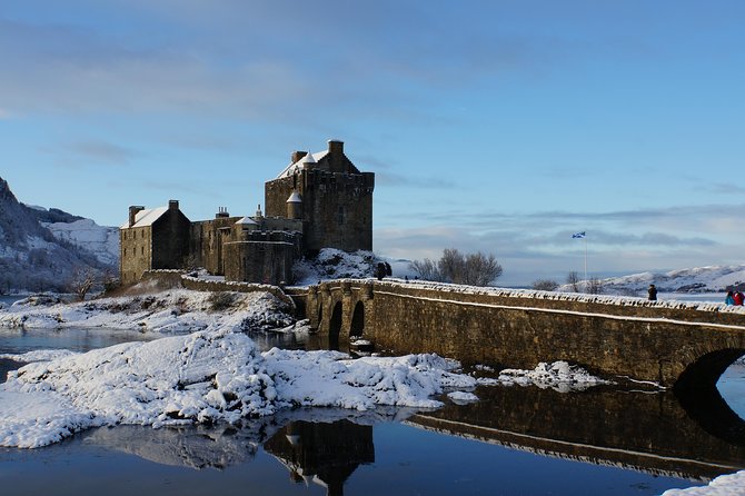 Glasgow: Isle of Skye, The Highlands and Loch Ness - 3 Day Tour - The small-group coach: comfort versus access