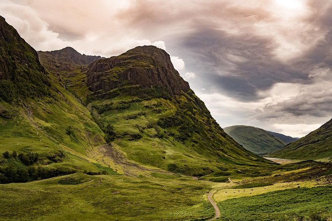 Glasgow: Oban, Glencoe & West Highland Castles - Luss and the final Loch Lomond view