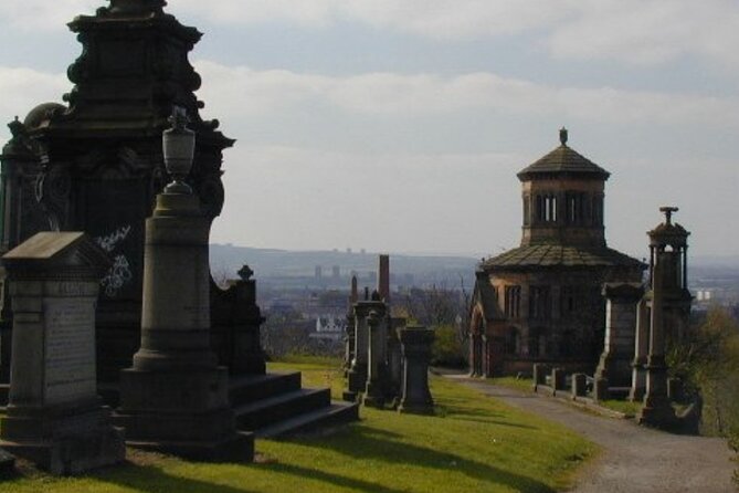 Glasgow Private Self-Guided Tour - Merchant City, tobacco wealth, and old burial ground