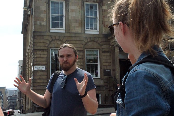 Glasgow: Pubs & History Walking Tour with Beer Tasting - Meeting at George Square