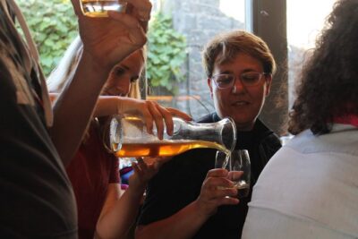 Pubs & History Walking Tour with Beer Tasting