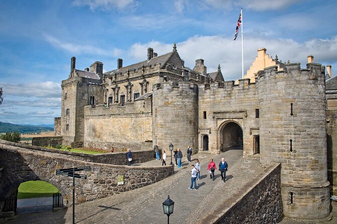 Glasgow; Stirling & Loch Lomond Private Tour - The Wallace Monument and Stirling Bridge