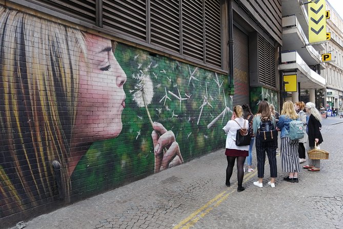 Glasgow Street Art Daily Walking Tour: 2pm - Meeting at The Lighthouse on Mitchell Street