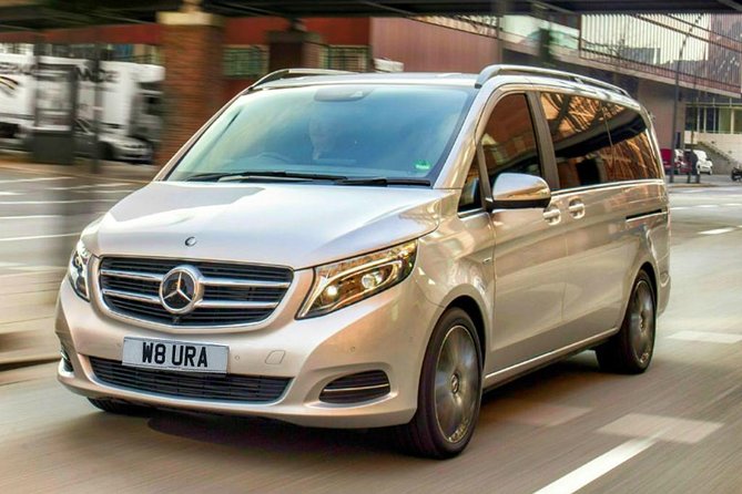 Glasgow to Edinburgh Luxury Car Transfer - Flight monitoring and communication before pickup