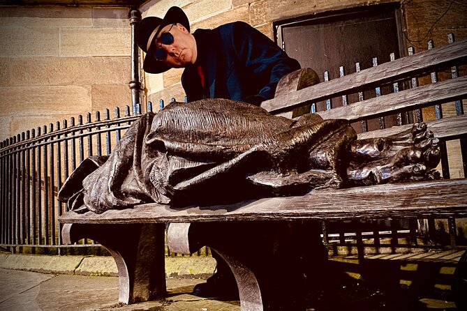Gothic Glasgow Walking Tour - How Vincent’s performance shapes the experience