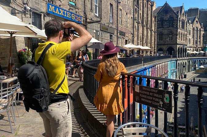 Guided 60-Minute Photography and sightseeing Tour in Edinburgh - Holyrood Park: selfies and simple tricks