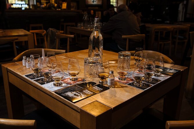 Guided Tour in Aberfeldy Distillery with Connoisseur Experience - Inside the Aberfeldy production areas