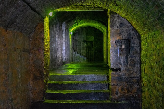 Haunted Vaults and Graveyard Walking Tour in Edinburgh - Greyfriars Kirkyard after dark