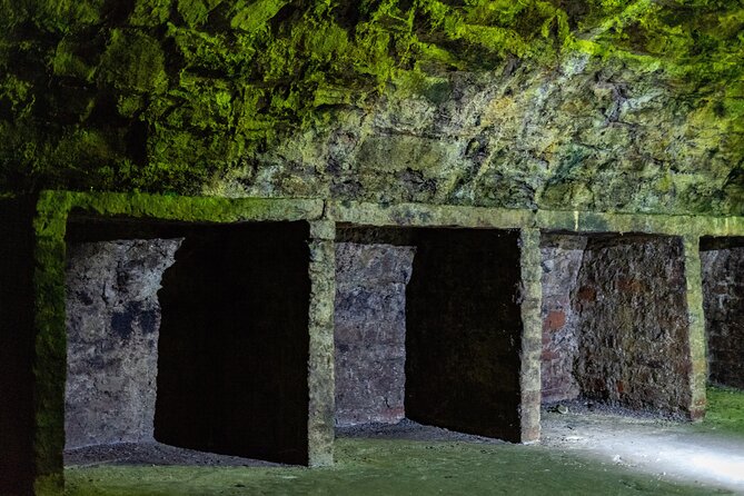 Haunted Vaults Walking Tour in Edinburgh - Ghost stories, curses, and a little theatrical fun