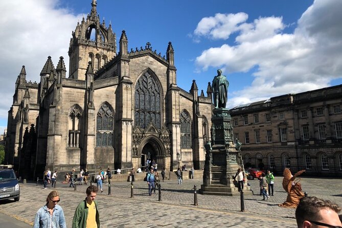 Historic Edinburgh and Rosslyn Chapel Full-Day Private Tour in a Premium Minivan - Edinburgh Castle: decide if the extra fee earns its place