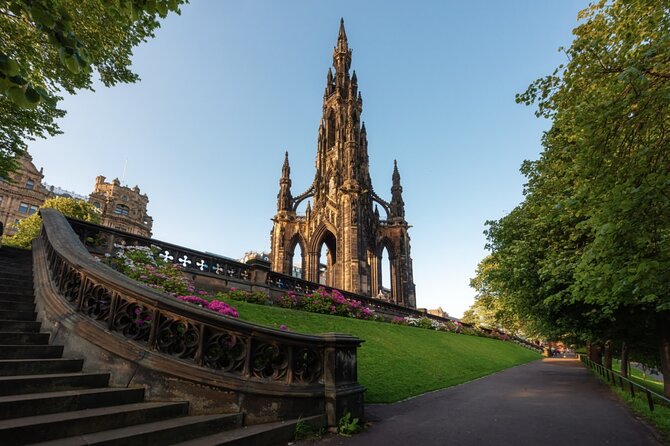 Historic Edinburgh and Rosslyn Chapel Full-Day Private Tour in a Premium Minivan - The Royal Mile from Castle to Holyrood