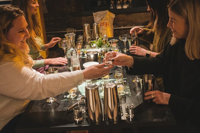 Holyrood Distillery Gin Tasting Experience - Key points at a glance