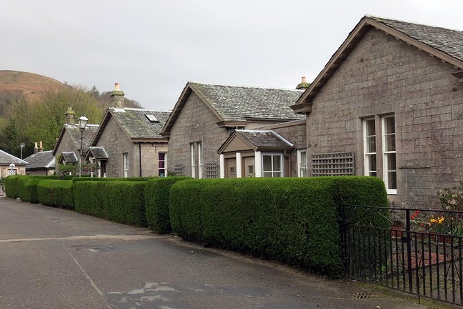Inverary Castle & Loch Lomond Tour - What the guides add to the ride