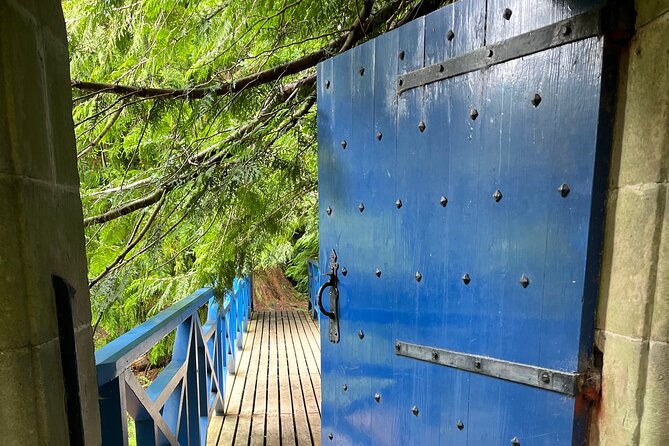 Invergordon Private Tour: Fort George, Cawdor Castle & Loch Ness - Cawdor Castle: Shakespeare, gardens, and a lived-in house