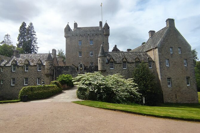 Invergordon Shore Tour Cawdor Castle Loch Ness Outlander Stones - Loch Ness in 30 minutes