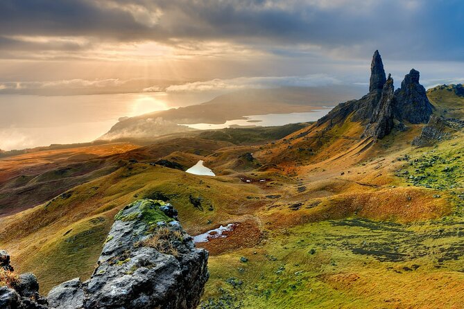 Inverness: 2-Day Isle of Skye, The Fairy Pools & Highland Castles - Dunvegan Castle: two hours with Clan MacLeod