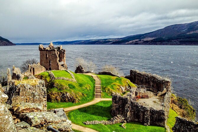 Inverness Highlands Bucket List Tour - Great Glen Distillery and a local finish