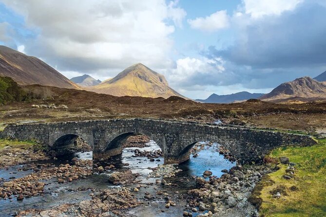 Isle of Skye Day Tour from Fort William - Sligachan Old Bridge and a touch of local story