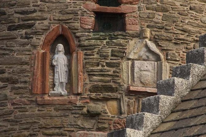 Kirkwall Private Walking Tour - Getting from the ship pier to the meeting point