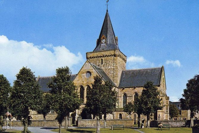 Legendary Dunrobin Castle Tour - Dornoch Cathedral and the town beside the firth