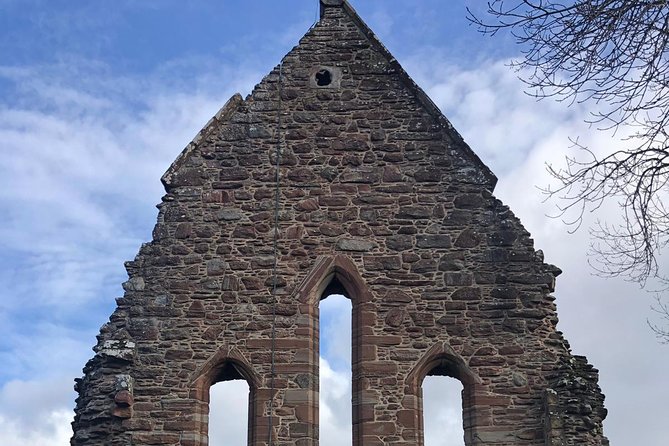 Legendary Loch Ness and Urquhart Castle Tour - The Loch Ness Centre puts Nessie in context