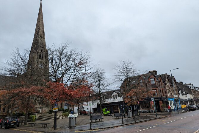Loch Lomond, Highland Cows, Victorian Town, Castle Half-Day Tour - Three hours on Scottish roads