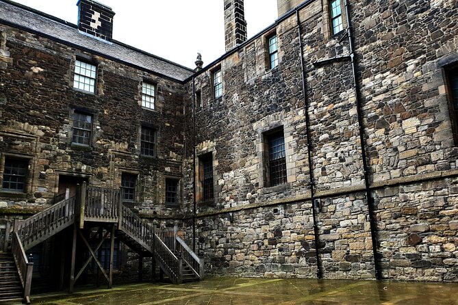Loch Lomond, Stirling Castle, Distillery Private Tour - Luss and the shores of Loch Lomond