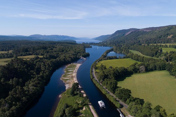Loch Ness and Caledonian Canal 2-Hour Cruise from Dochgarroch - Commentary That Gives the Cruise Its Character