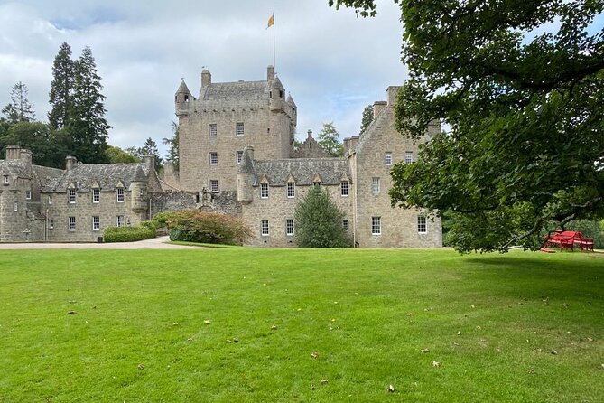 Loch Ness,cawdor castle,inverness,Culloden battlefield,& more from invergordon - Robertson’s Highland cattle and Beauly Priory