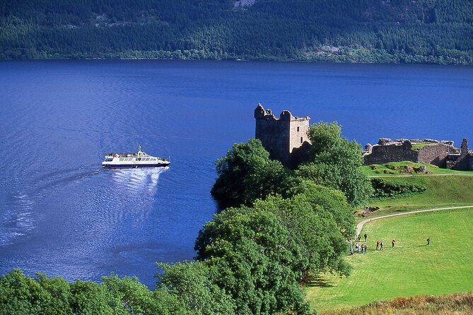Loch Ness Cruise and Urquhart Castle visit from Inverness - Exploring Urquhart Castle beside the water
