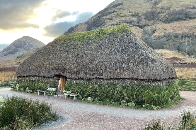 Loch Ness , Heilan Coos ,Great Glen , Fort William and Glencoe - The Commando Monument and Ben Nevis views