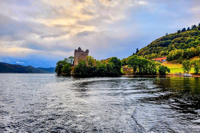 Luxury Private Tour of The Highlands & Loch Ness from Edinburgh - Stirling’s monuments and castle views