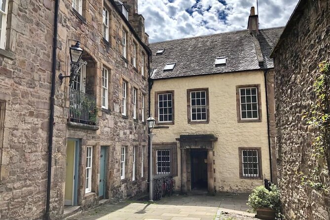Old Edinburgh Private Walking Tour - Starting at John Knox House on the High Street