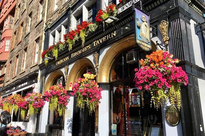 Old Edinburgh Private Walking Tour - Grassmarket, markets, executions, and the end of the route