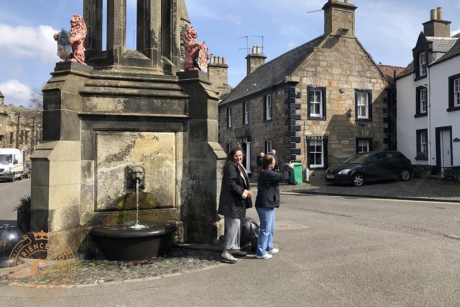Outlander locations experience, Private Tour in a premium Minivan - Falkland, the village that became Inverness