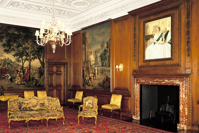 Palace of Holyroodhouse Admission Ticket - The abbey ruins and gardens add breathing room