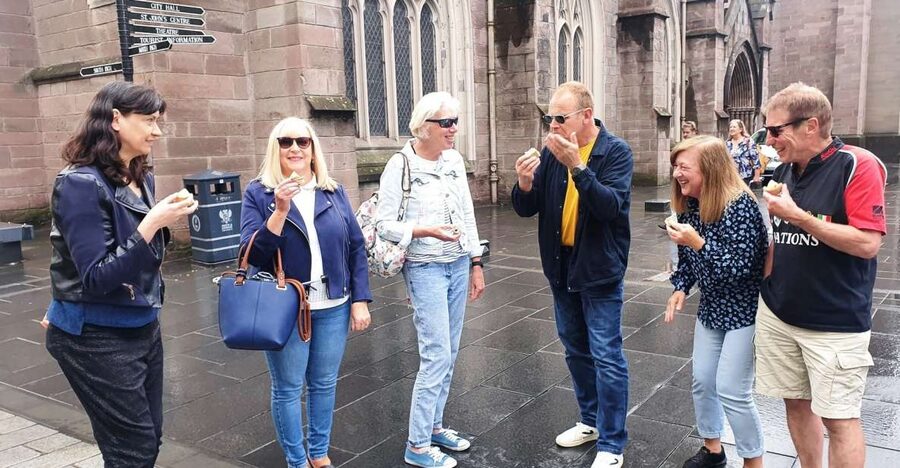 Perth: Guided Food Walking Tour - Seven stops, not one large meal