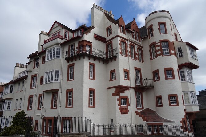 Private 4 Hour Tour of Edinburgh in a Spacious 6-seater Mercedes - Walter Scott Monument and the New Town