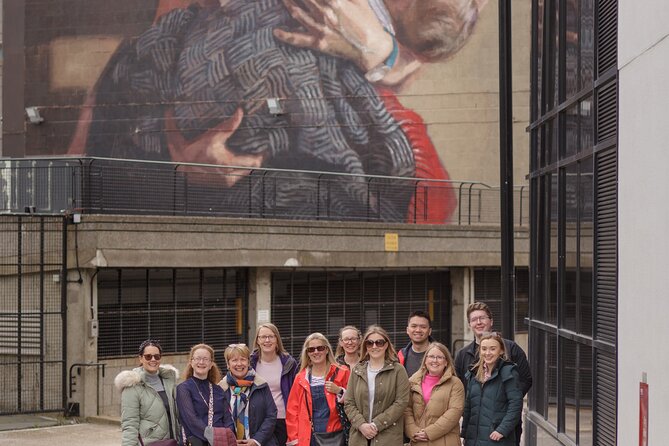 Private Aberdeen Street Art Tour - Seeing Aberdeen through its walls