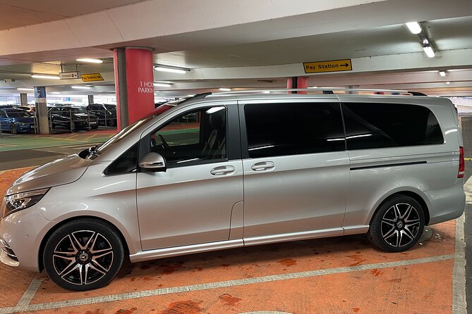 Private Airport Transfer from Edinburgh airport to Glasgow - Finding your chauffeur at Edinburgh Airport