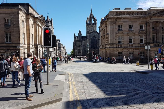 Private Edinburgh City Tour - A full city day without the usual bus shuffle