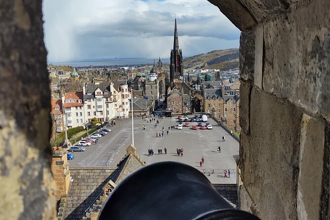 Private Edinburgh Full Day Guided Tour in a Black Cab LEVC TX - New Town and Calton Hill’s wide city views