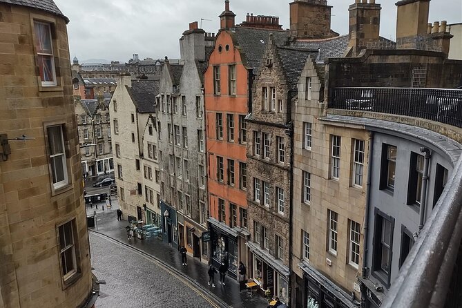 Private Edinburgh Full Day Guided Tour in a Black Cab LEVC TX - Grassmarket and the Old Town’s medieval core